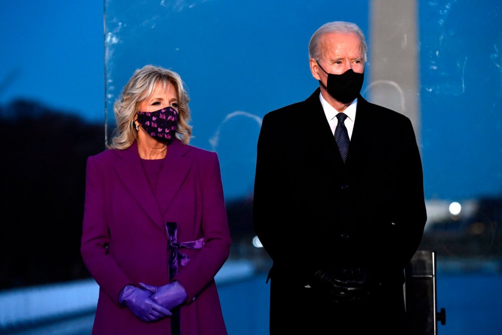 أناقة سيدة الولايات المتحدة الأميركية الجديدة جيل بايدن Jill Biden بالقفازات