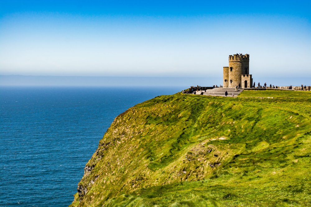 اجمل خمس بلاد رومانسية لشهر العسل - ايرلندا - منظر للساحل الايرلندي