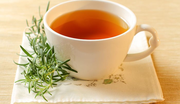 شرب شاي إكليل الجبل يساعد على الاسترخاء