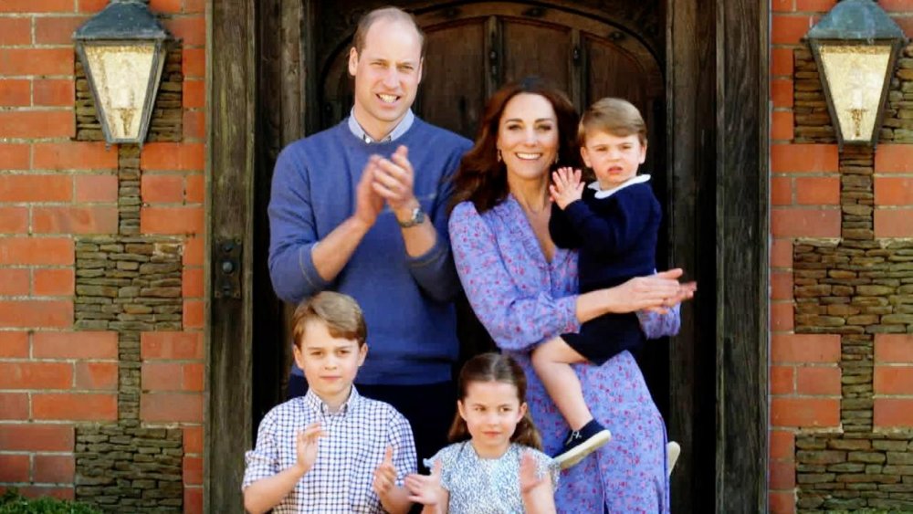 الأمير ويليام وزوجته كيت ميدلتون وأبنائهما الثلاثة الأمير جورج والأميرة شارلوت والأمير لويس
