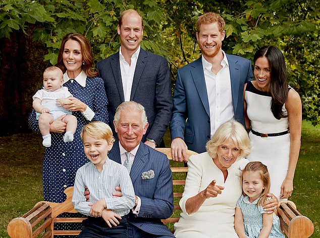 الأمير تشارلز مع عائلته