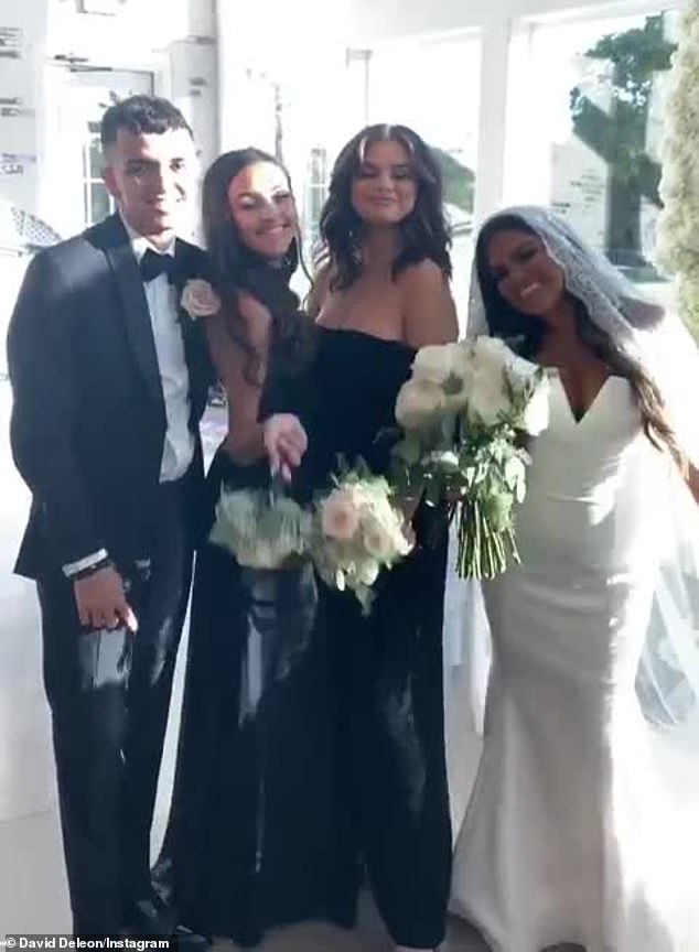 سيلينا جوميز في زفاف ابنة عمها