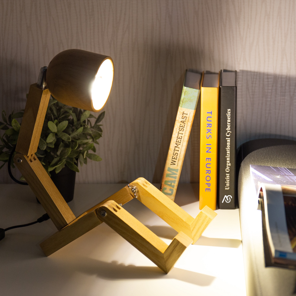 تصميم مصباح من الخشب لطاولات الدراسة