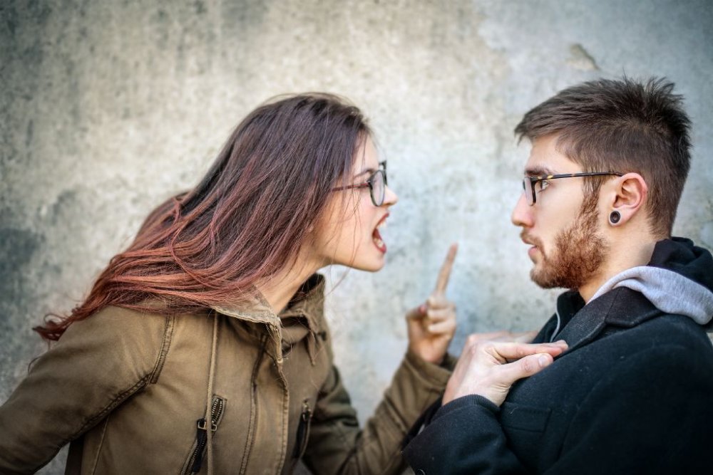سبعة تصرفات لا يحبها الرجل في المرأة - العناد و المغالاة في الغضب