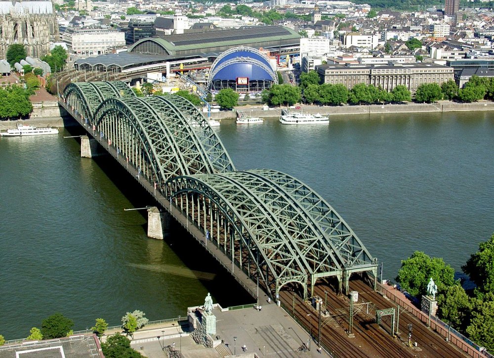  جسر هوهنزولرن