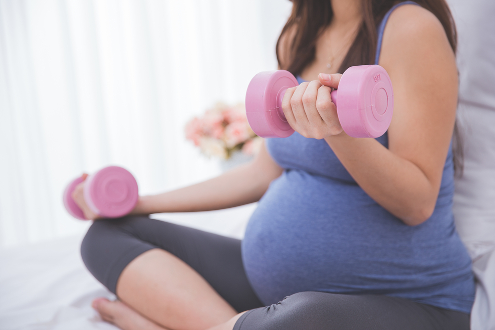 الطبيب هو الوحيد المسؤول عن إمكانية ممارسة الحامل للتمارين الرياضية في الشهر التاسع