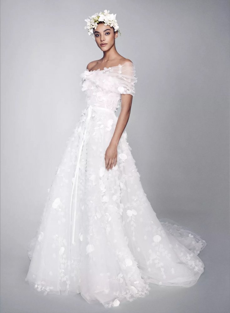 فستان زفاف من marchesa