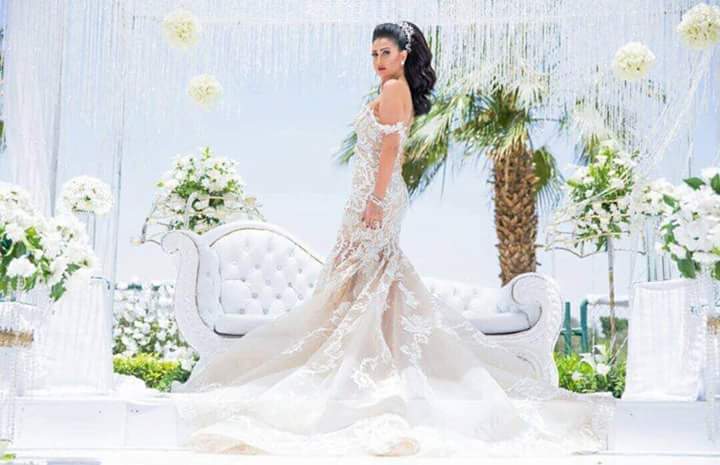 فستان الزفاف الذي تألقت به غادة عبد الرازق في مسلسل ارض جو