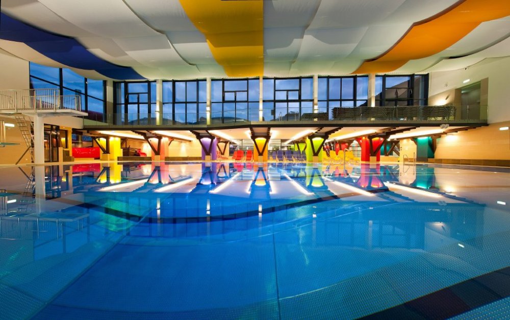 مركز زيلامسي الترفيهي Indoor Swimming Pool Freizeitzentrum Zell am See-Kaprun--Keagan Henman