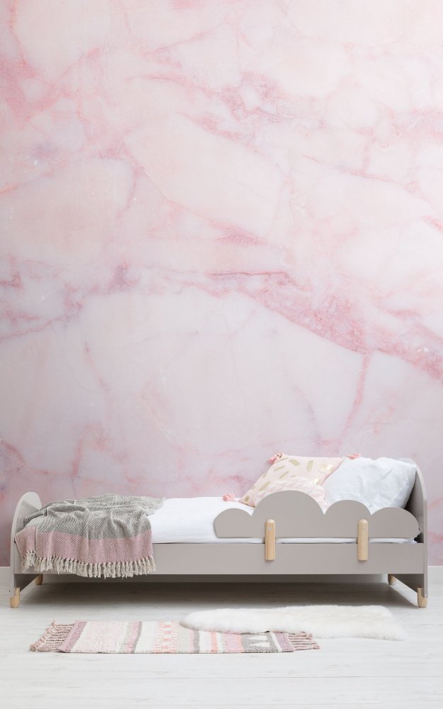 جدار غرفة نوم رائع من الرخام باللون الزهري