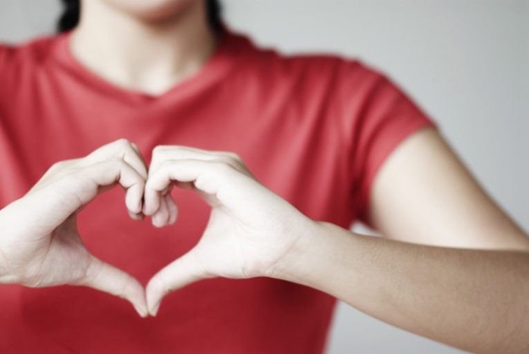 الانسداد الرئوي يسبب أمراض القلب لدى النساء