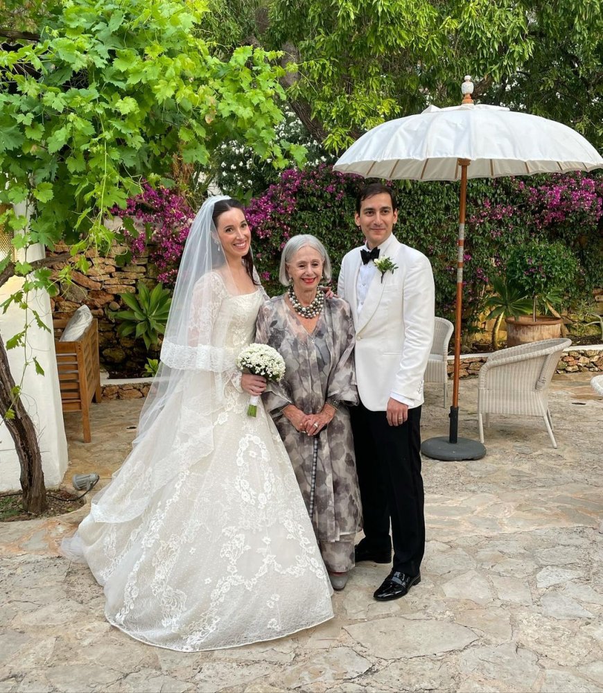  وريثة فندي تتزوج من آرام أحمد في حفل زفاف بجزيرة إبييزا
