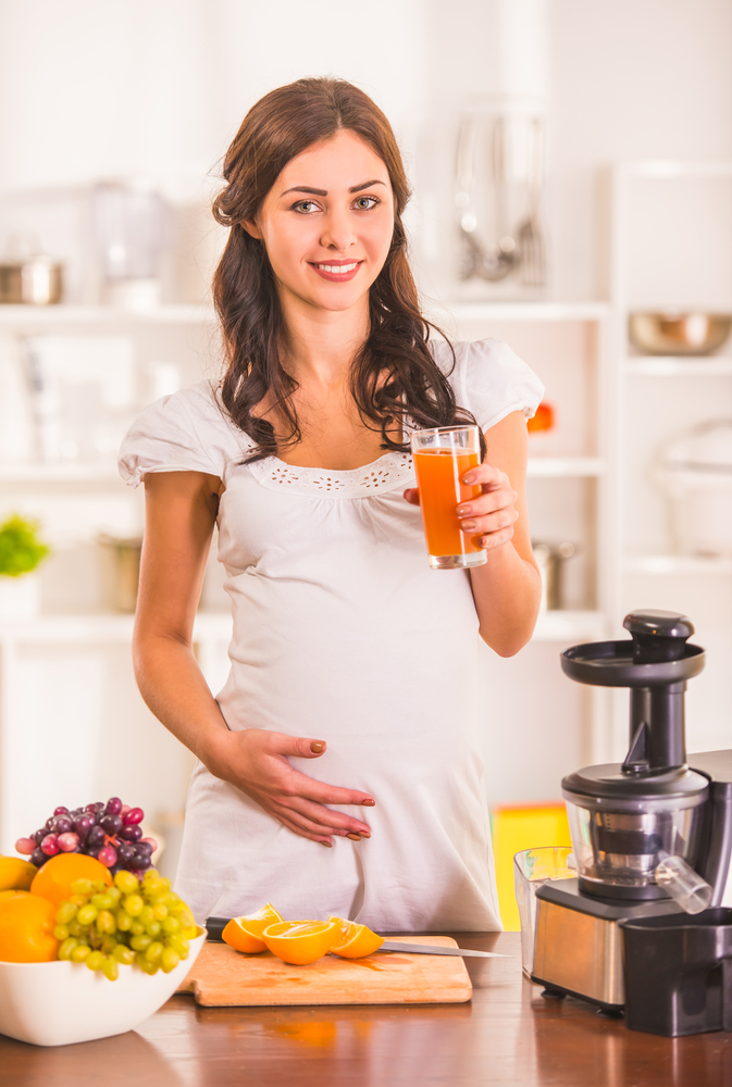 عصير الجزر مفيد للحامل والجنين خلال شهور الحمل وليس الشهر التاسع فقط