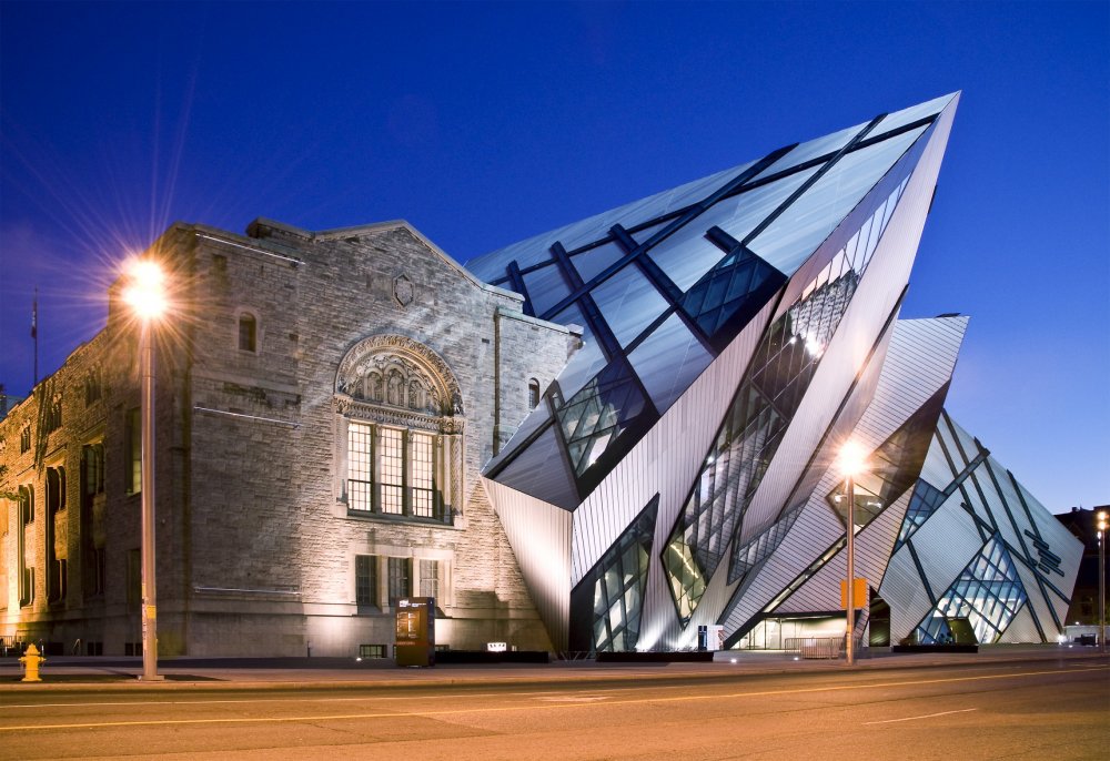 السياحة في تورنتو متحف أونتاريو الملكي Royal Ontario Museum