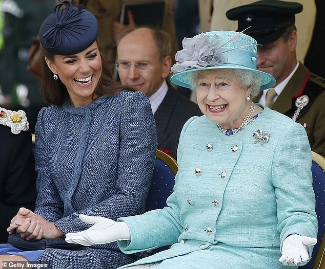 ملكة بريطانيا كرمت كيت ميدلتون عام 2019