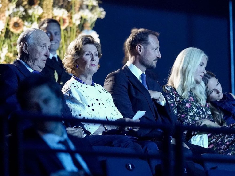 العائلة المالكة النرويجية تشارك في فعالية تذكارية لتأبين ضحايا الإرهاب