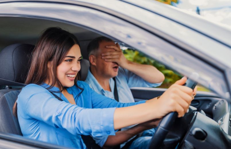 زيادة الشعور بالأمان عند قيادة المرأة للسيارة