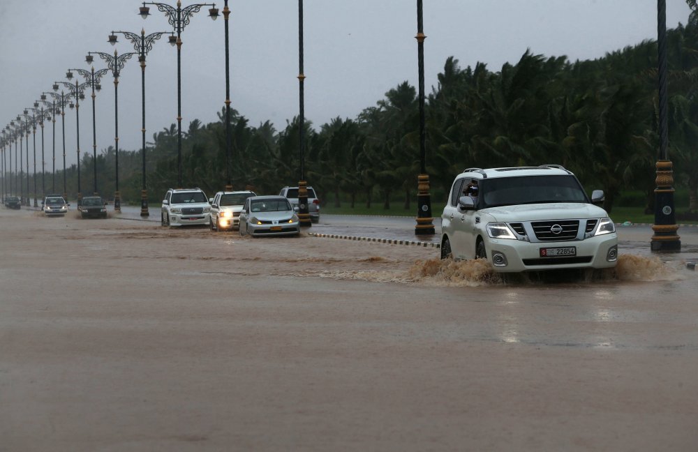 اعصار مكونو في سلطنة عمان