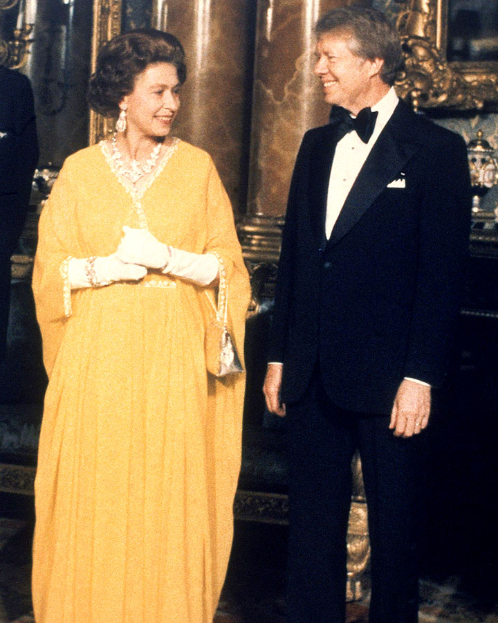 جيمي كارتر مع ملكة بريطانيا