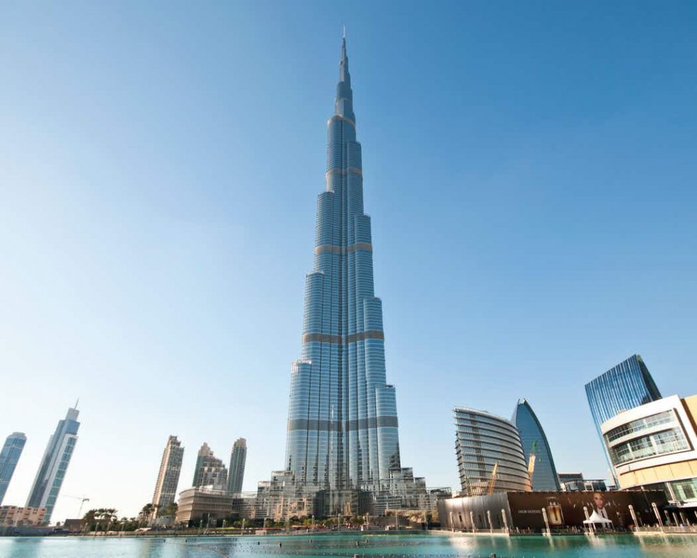  اجمل الأماكن الرومانسية لجلسات تصوير العرسان في الامارات - برج خليفة