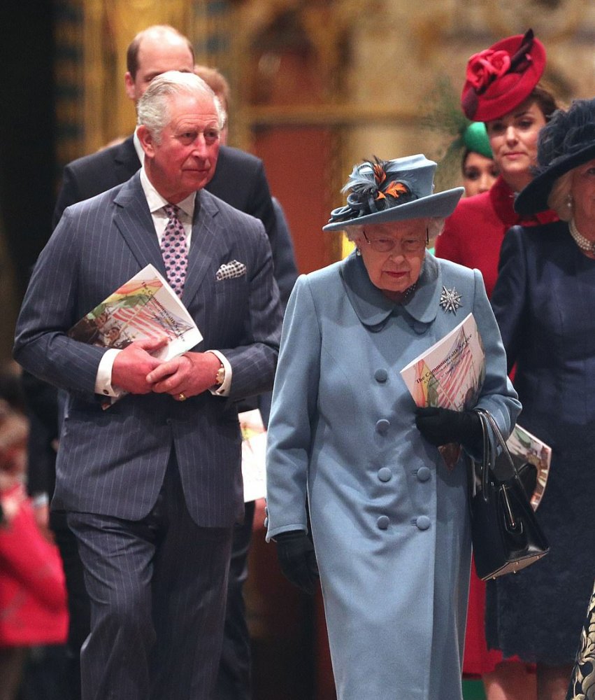 الأمير تشارلز التقى بوالدته الملكة قبل 10 أيام