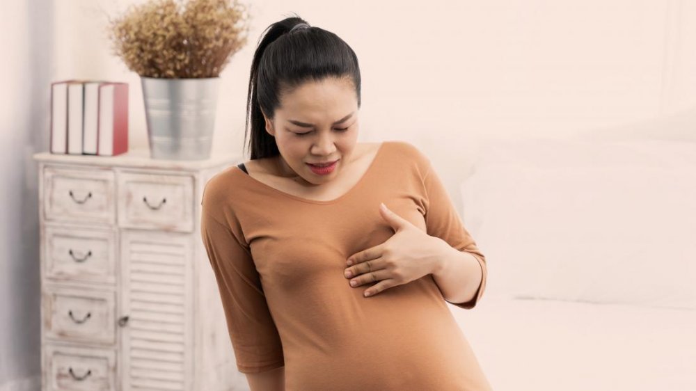 الحمل و السمنة من مسببات حموضة المعدة
