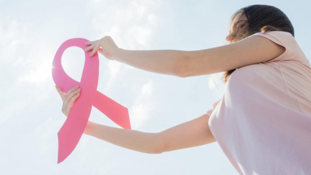 تشخيص سرطان الثدي طبيًا يحدد طرق العلاج