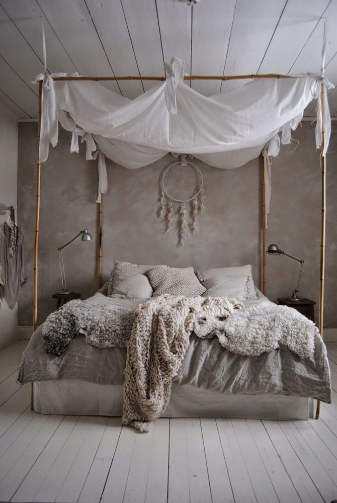 تصاميم السرائر مع المظلات تميّز الأسلوب البوهيمي في ديكورات غرف النوم