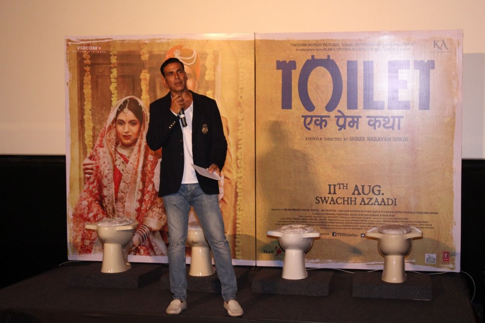 أحدث الأفلام المعروضة للنجم أكشاي كومار هو فيلم Toilet Ek Prem Katha