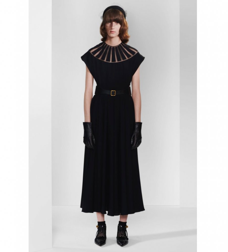  فستان أسود ماكسي منChristian Dior