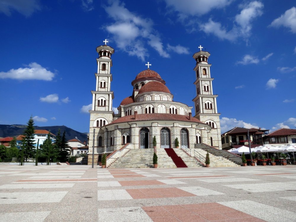 ألبانيا متألقة بالمعالم التاريخية الجذابة بواسطة pxhere