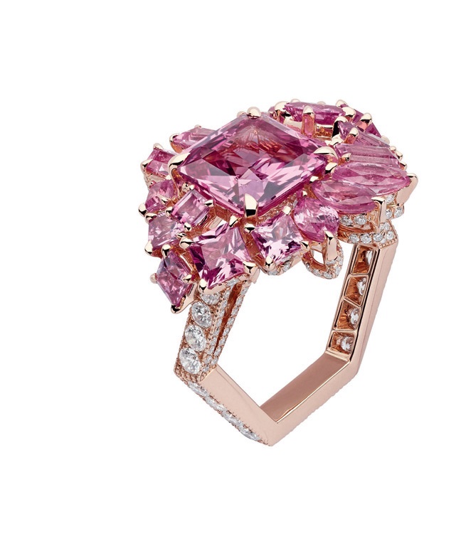 خاتم من Dior بالياقوت الوردي من مجموعة Gem Dior