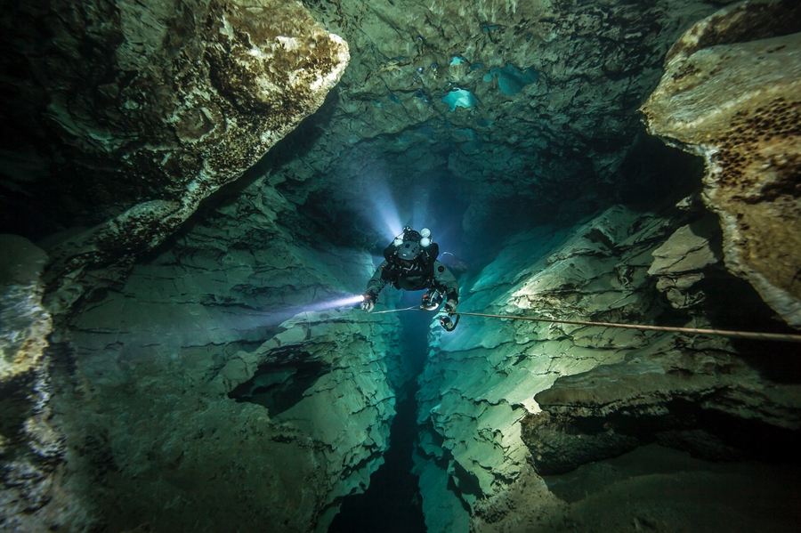 كهوف كوبانيا Kőbánya Caves بواسطة Daniel Radford