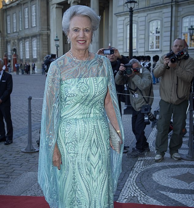 ملكة الدنمارك والأميرة ماري في حفل عيد ميلاد الأميرة بينديكت