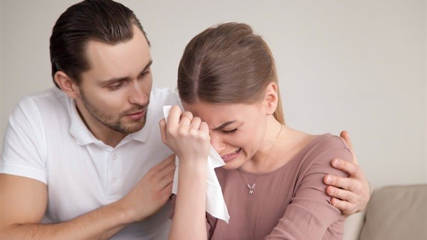 طرق فعالة للتعامل مع الزوجة الحساسة