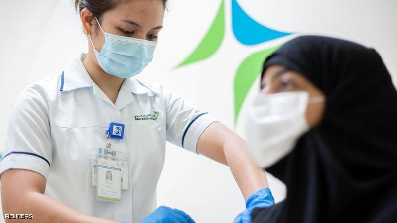 دبي تبدأ التطعيم بلقاح سينوفارم المضاد لكوفيد-19