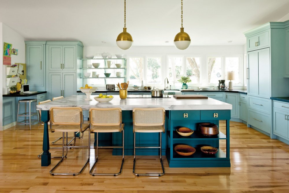 تصاميم خزائن مطبخ بدرجات الأزرق الهادئة