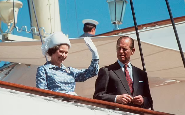ملكة بريطانيا رفضت تسميت اليخت باسم الأمير فيليب