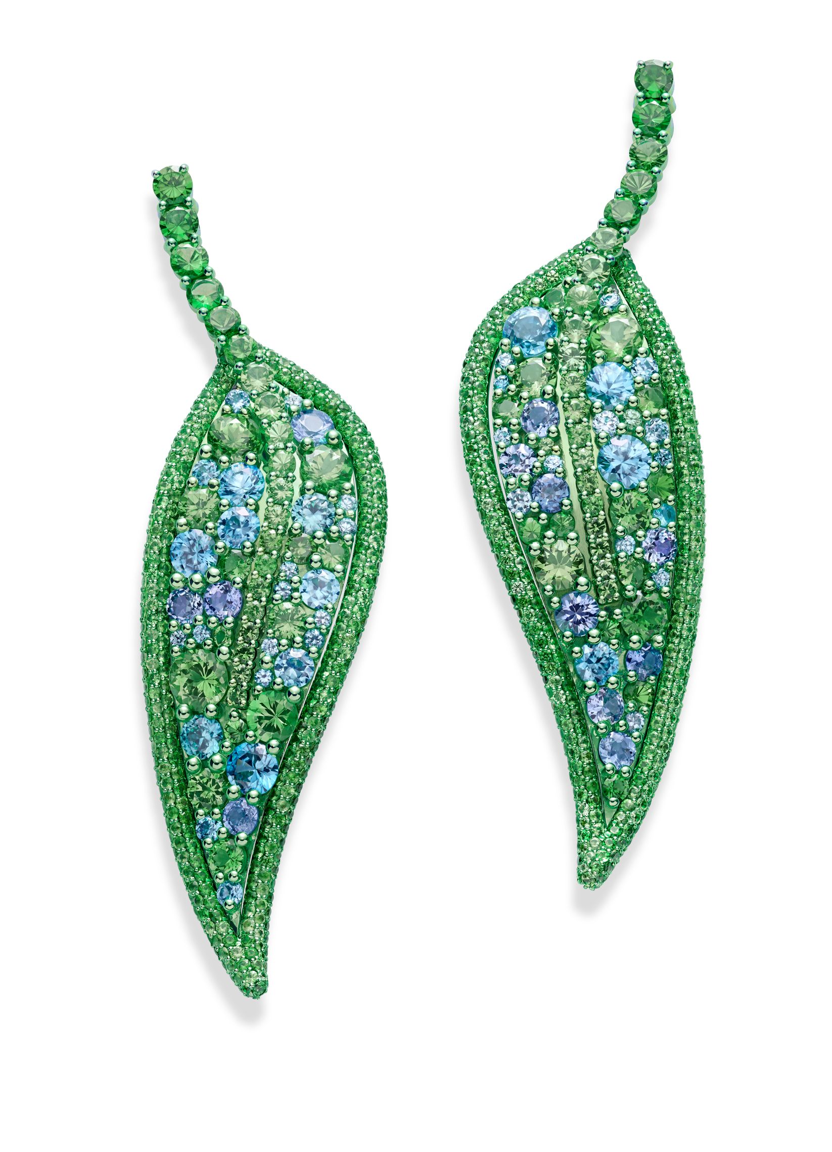أقراط ليف Leaf earrings من شوبارد Chopard