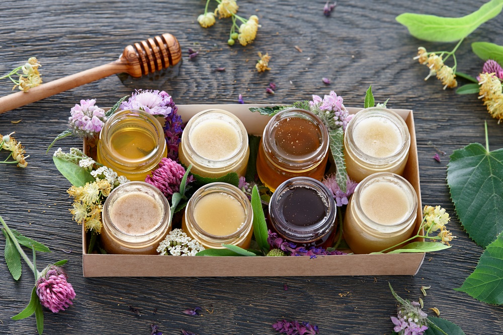 العسل انواع مختلفة وفوائد صحية عالية