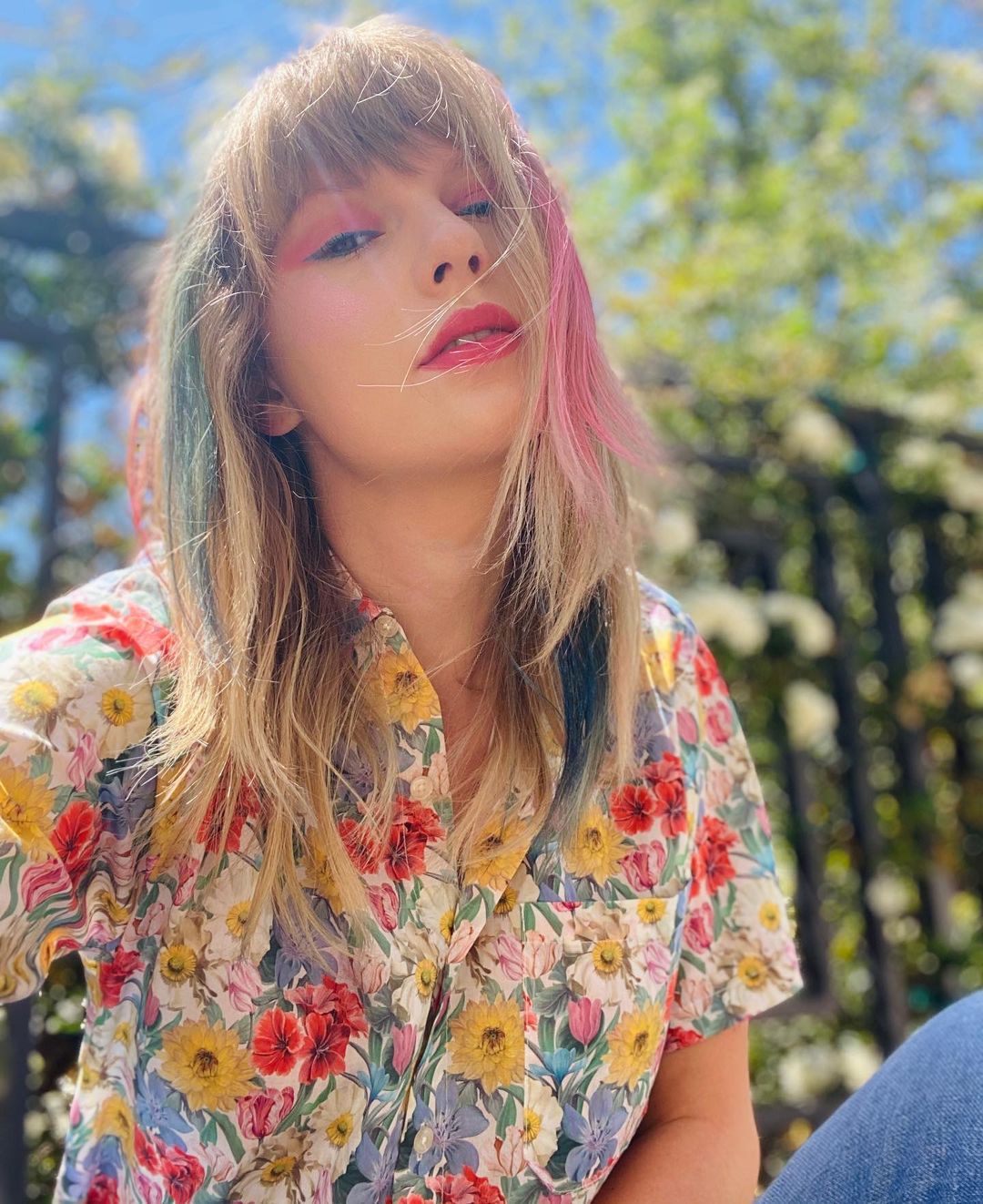 Fryzury Taylor Swift - zdjęcie z jej konta na Instagramie