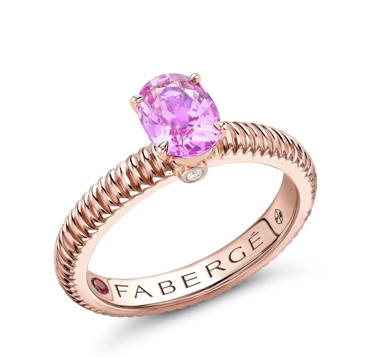 خاتم نسائي وردي من Fabergé