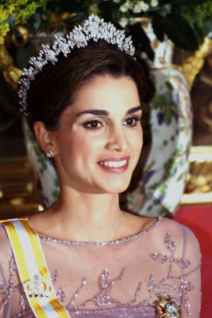 تاج Queen Alia’s Cartier Tiara من إرث العائلة المالكة الأردنية
