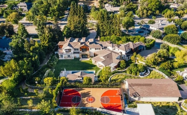 مادونا تعرض منزلها في هيدين هيلز مقابل 25.9 مليون دولار أمريكي
