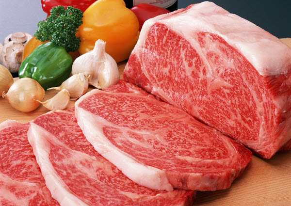اللحوم هي اكثر الاطعمة التي ترفع نسبة الانسولين و تعيق انقاص الوزن